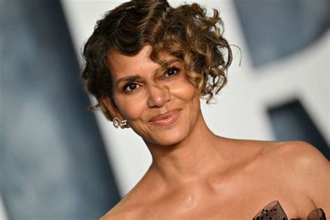 halle berry porn|Halle Berry Nude: 720p HD Porn Videos & Sex Tapes